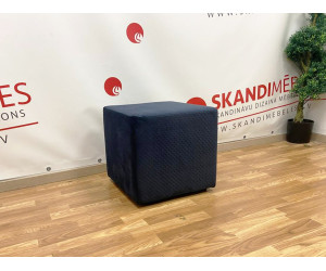 Pufas KUBIC (Velvetas 4 grupės audinys) 